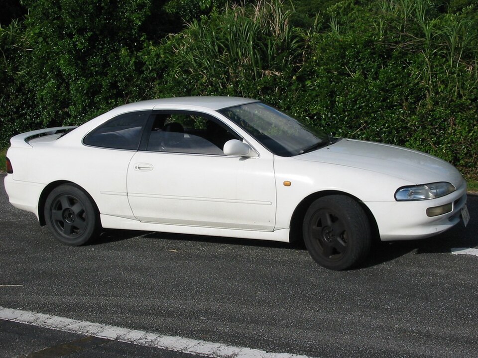 トヨタ カローラレビン/スプリンタートレノ AE101 の外観写真