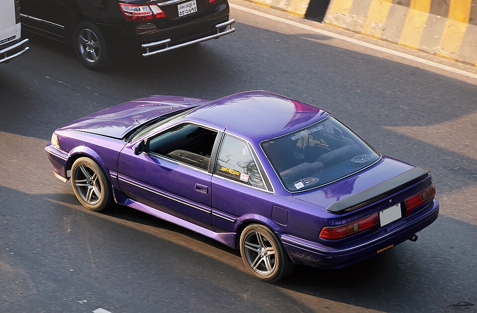 トヨタ カローラレビン/スプリンタートレノ AE92 の外観写真