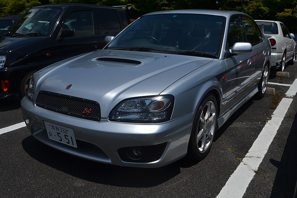 スバル レガシィ B4 初代 の外観写真