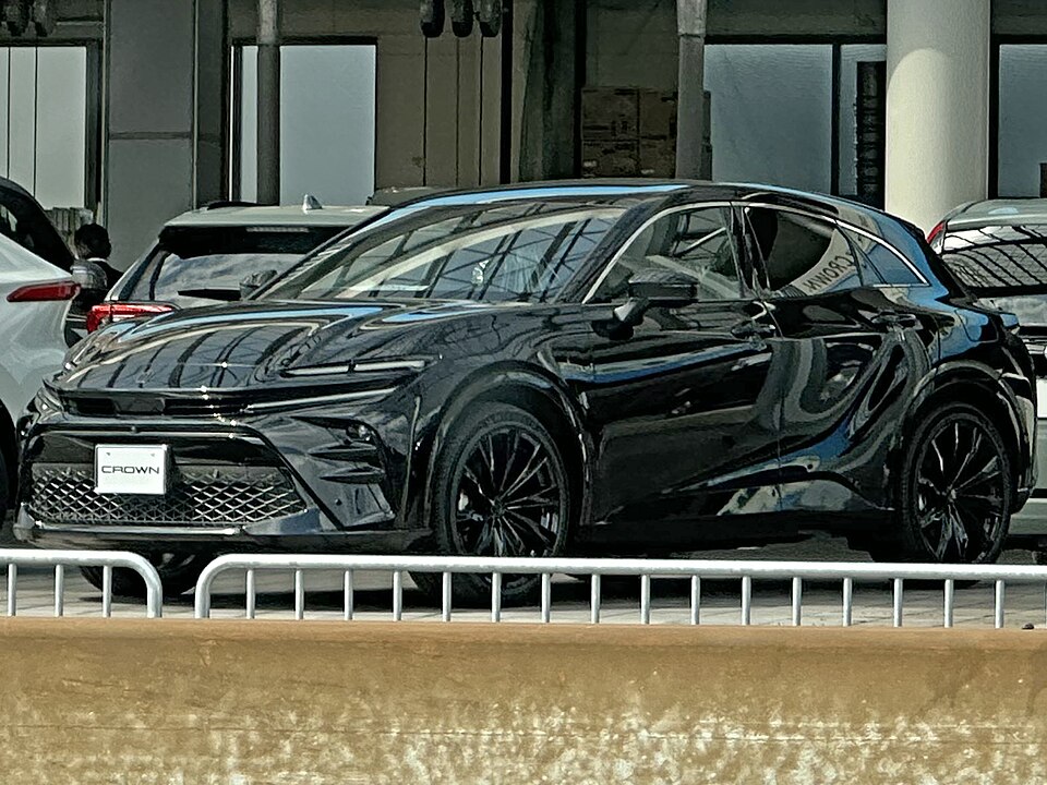 トヨタ クラウン スポーツ 初代 の外観写真