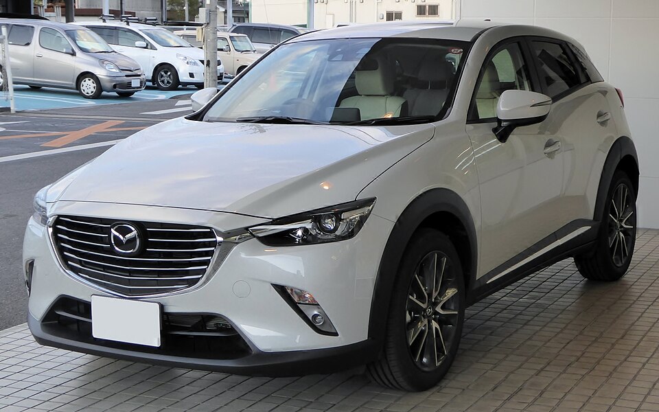 マツダ CX-3 初代 の正面写真