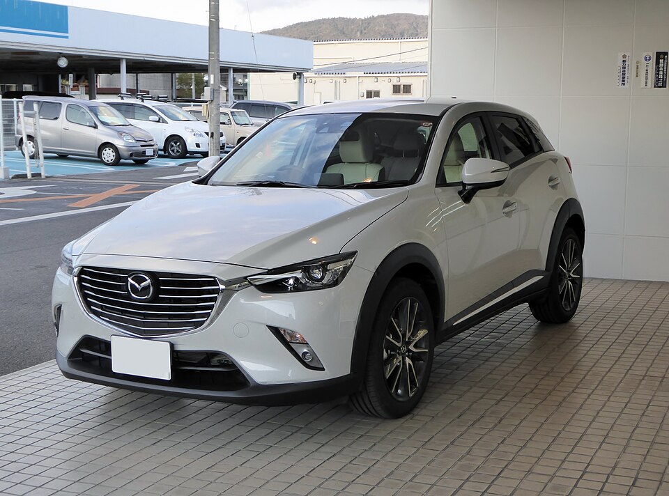 マツダ CX-3 初代 の正面写真
