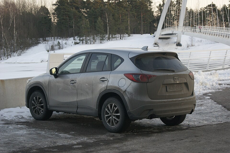 マツダ CX-5 初代 の外観写真