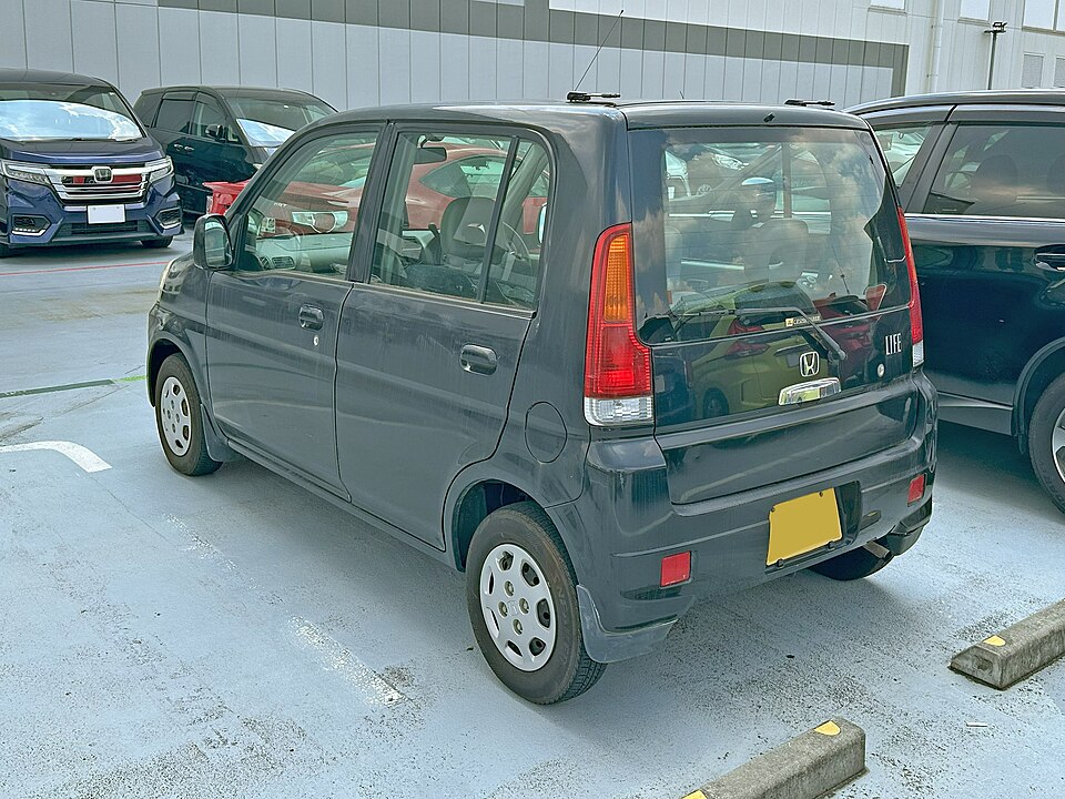 ホンダ ライフ 3代目 の後方写真