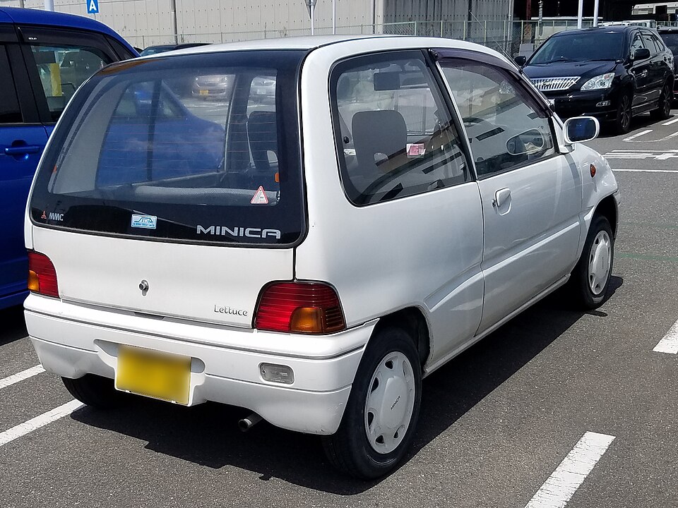 三菱 ミニカ 6代目 の外観写真