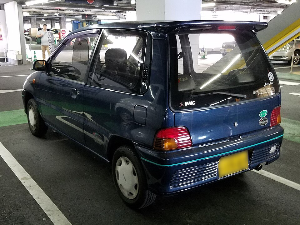 三菱 ミニカ 6代目 の外観写真
