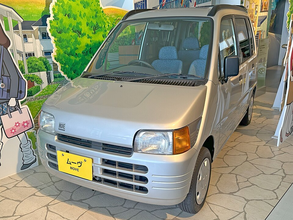 ムーヴ 初代 標準 の顔