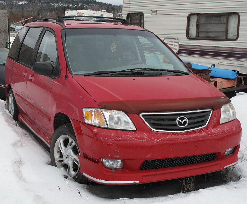 マツダ MPV 2代目 通期 の写真