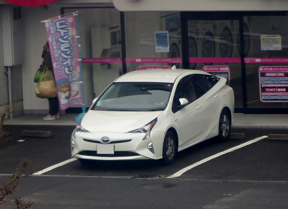 トヨタ プリウス 4代目 (50系) 前期 の写真