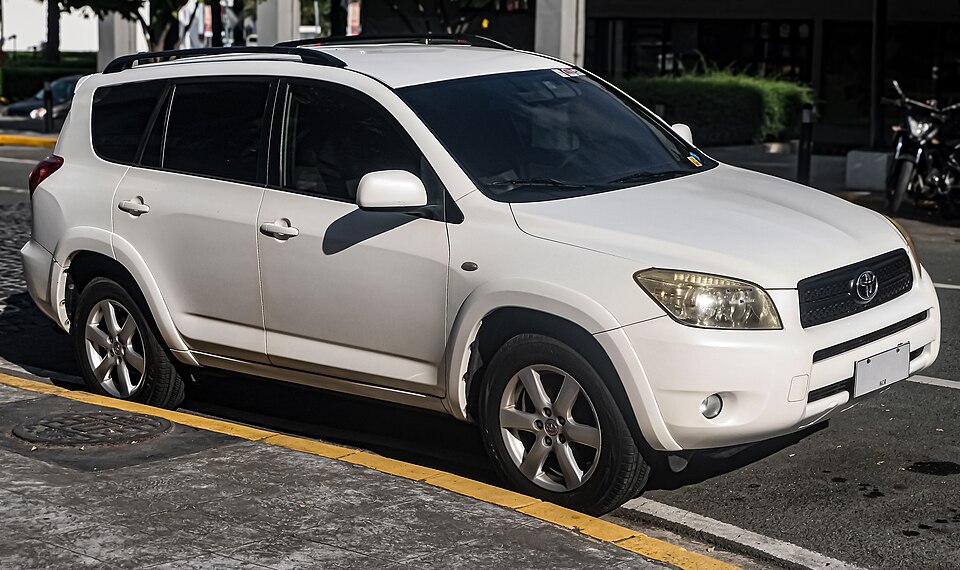 トヨタ RAV4 2代目 通期 の写真