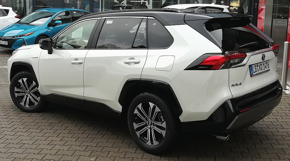 トヨタ RAV4 5代目 の外観写真