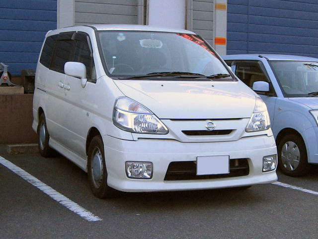 日産 セレナ 2代目 ハイウェイスター ハイウェイスター の写真