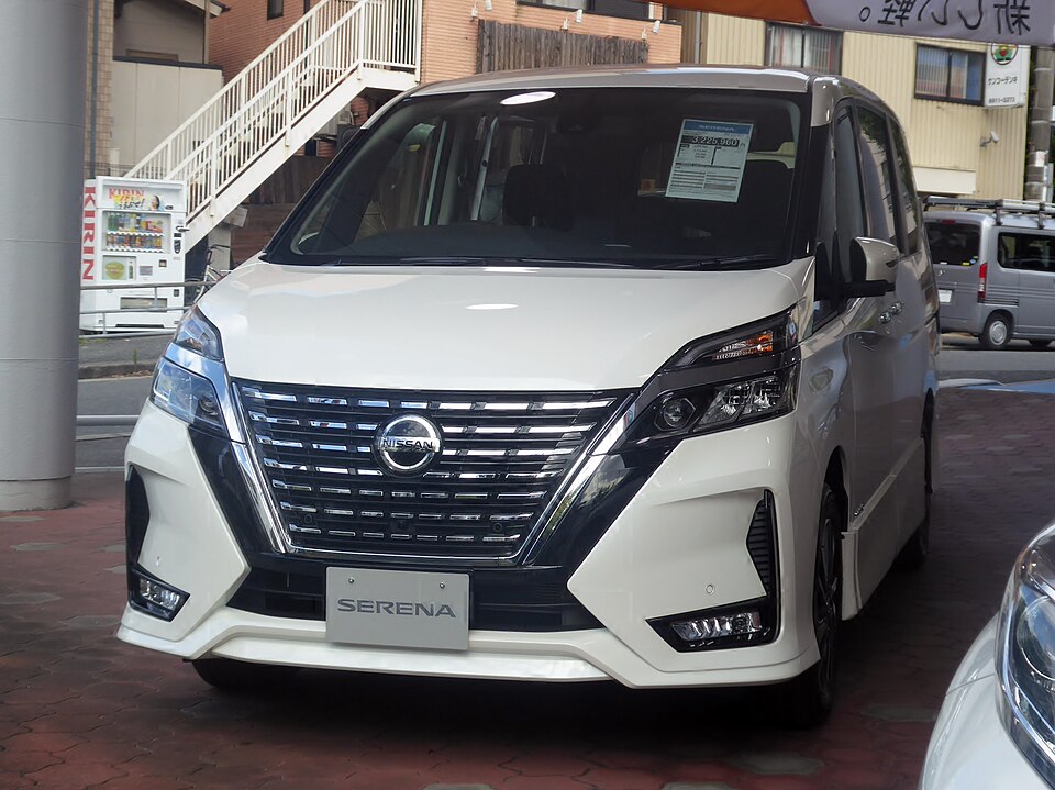 日産 セレナ 5代目 ハイウェイスター ハイウェイスター の写真
