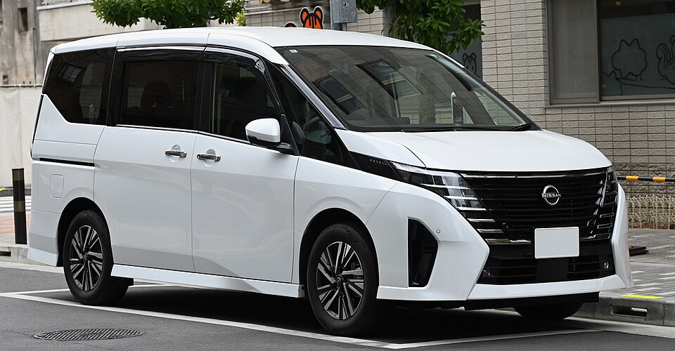 日産 セレナ 6代目 ハイウェイスター の外観写真