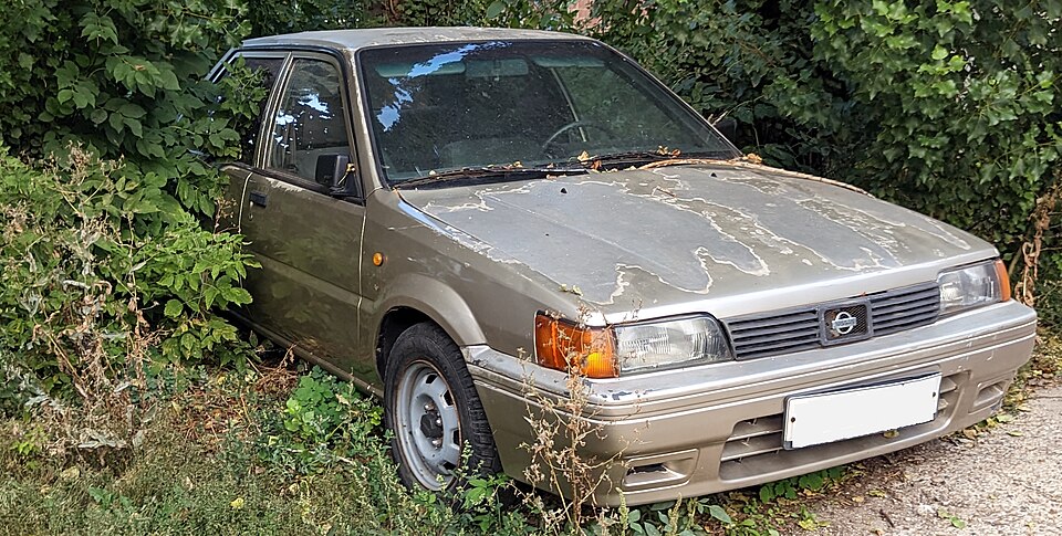 日産 サニー 7代目 通期 の写真