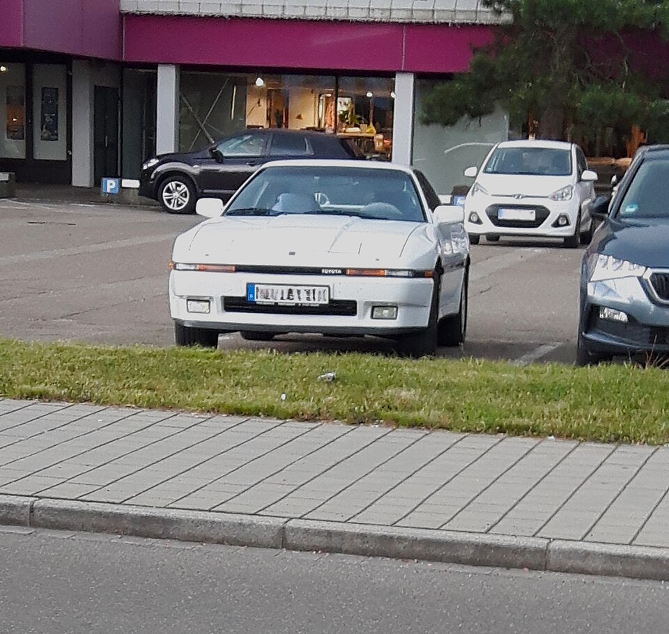 トヨタ スープラ 初代 の外観写真